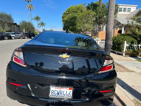 Used 2018 Chevrolet Volt LT w/ LT Driver Confidence Package FWD image 8