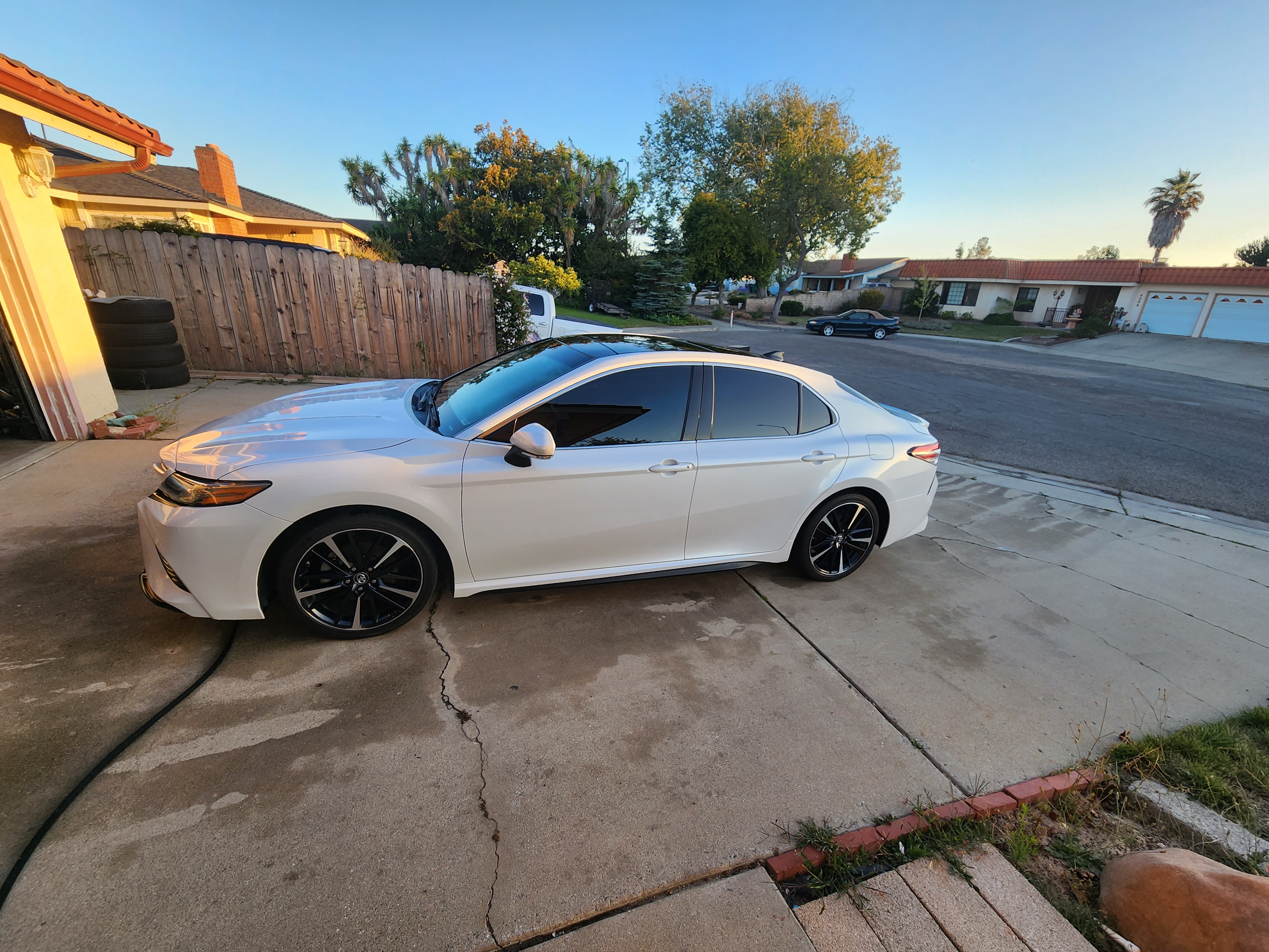 Used 2018 Toyota Camry XSE FWD image 10