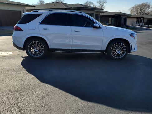 Used 2020 Mercedes-Benz GLE 450 4MATIC image 2