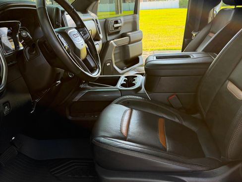 Used 2020 GMC Sierra 1500 AT4 w/ AT4 Premium Package image 13