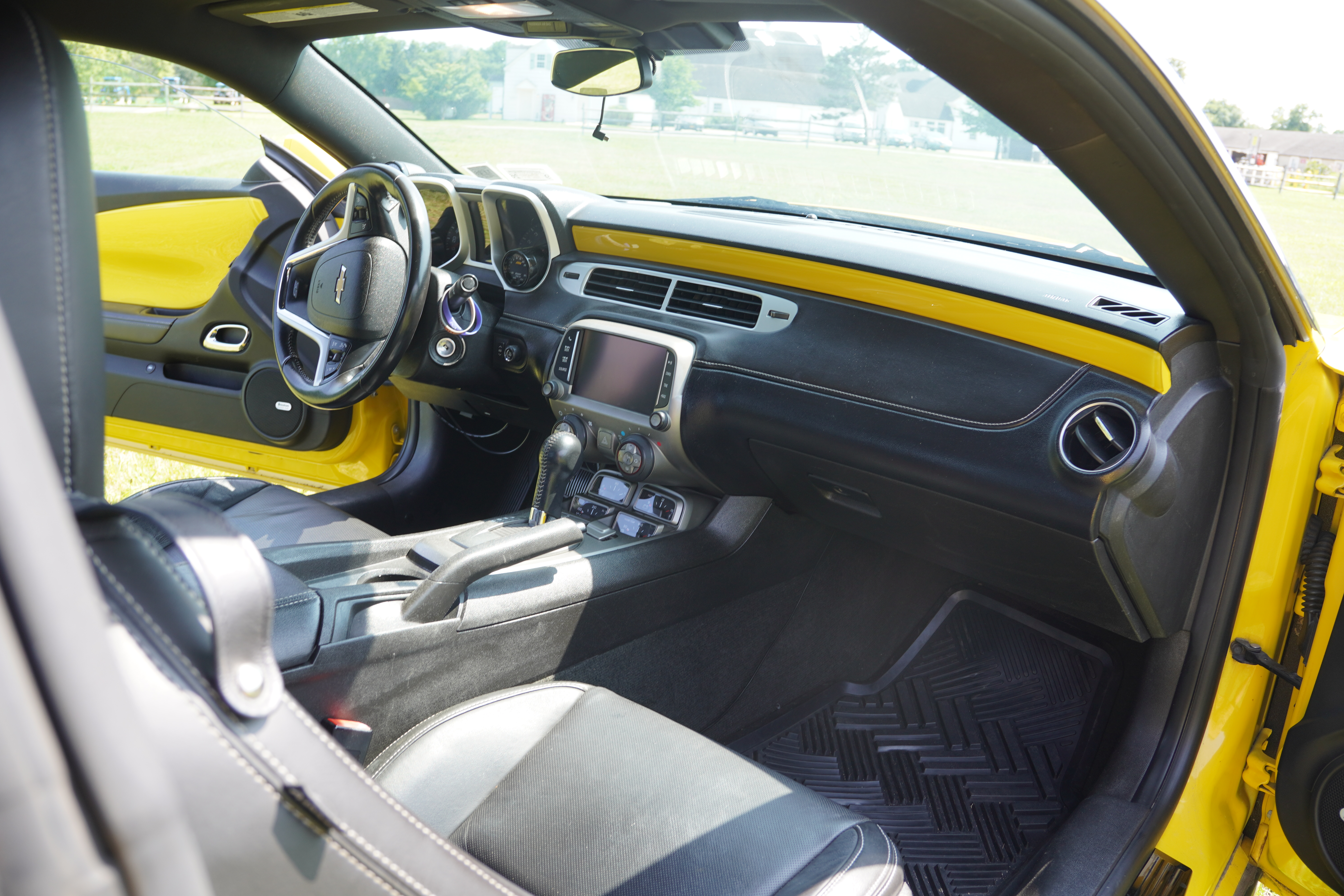 Used 2013 Chevrolet Camaro SS RWD image 15