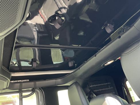 Used 2019 Jeep Wrangler Unlimited Rubicon image 13