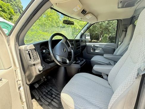 Used 2008 Chevrolet Express 2500 LS Van 3D w/ LT Preferred Equipment Group image 12