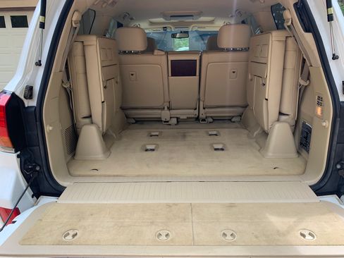 Used 2011 Lexus LX 570 570 Sport Utility 4D w/ Luxury Pkg w/Pre-crash image 18