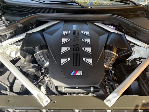 Used 2025 BMW X6 M60i w/ Executive Package image 12