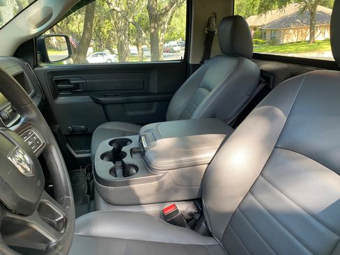 Used 2017 RAM 1500 Tradesman w/ Chrome Appearance Group AWD/4WD image 11
