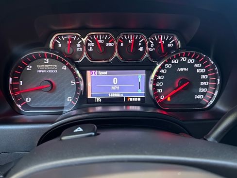Used 2014 GMC Sierra 1500 SLT w/ All-Terrain Package AWD/4WD image 11