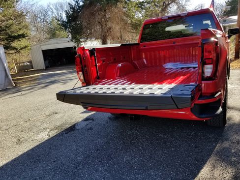 Used 2022 GMC Sierra 1500 Elevation AWD/4WD image 2