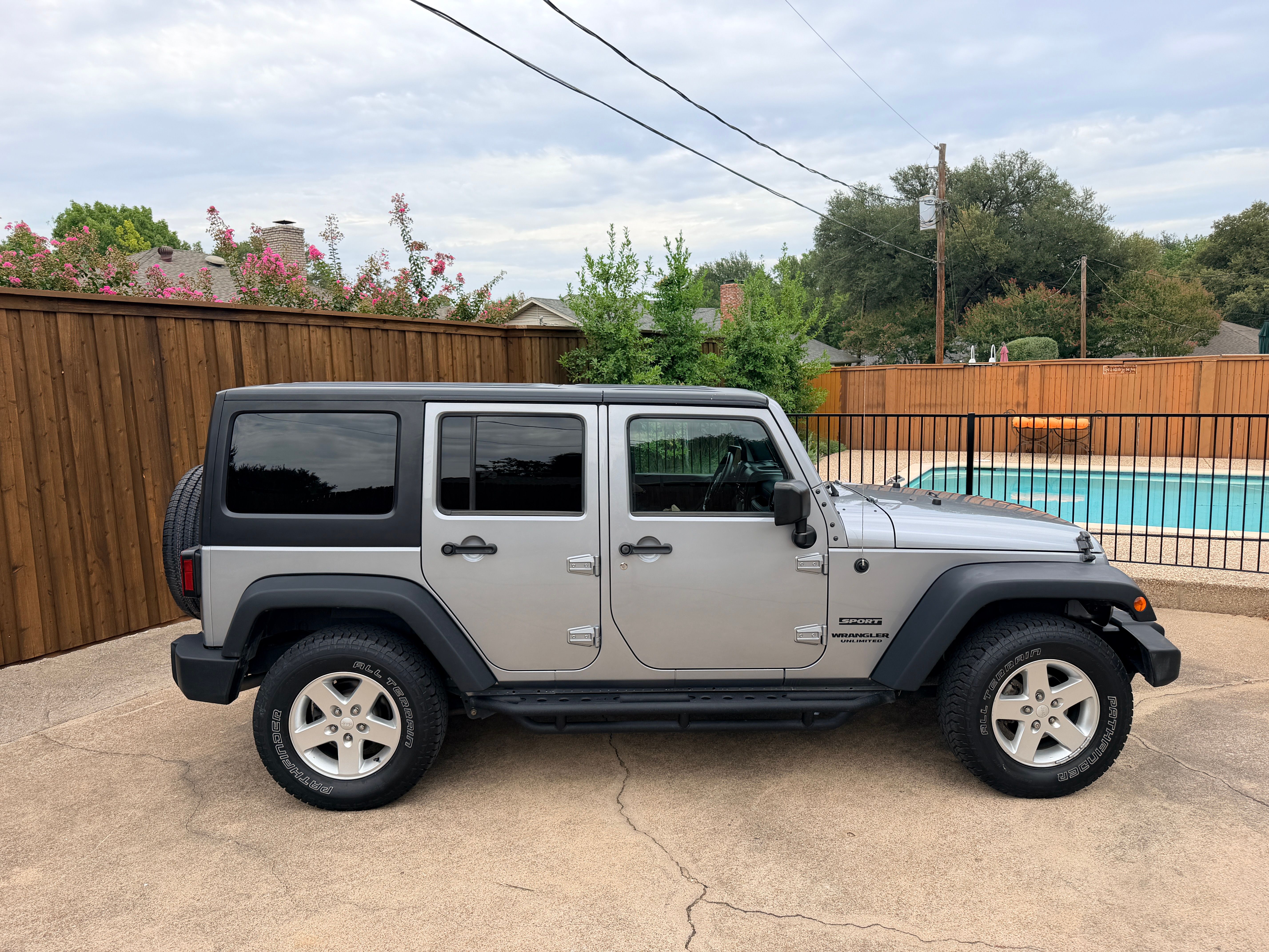 Used 2015 Jeep Wrangler Unlimited Sport w/ Quick Order Package 24S AWD/4WD image 4