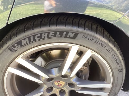 Used 2014 Porsche Panamera 4 image 18