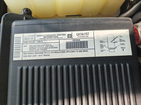 Used 2002 Chevrolet Silverado 1500 LS w/ Electrical Convenience Pkg image 12