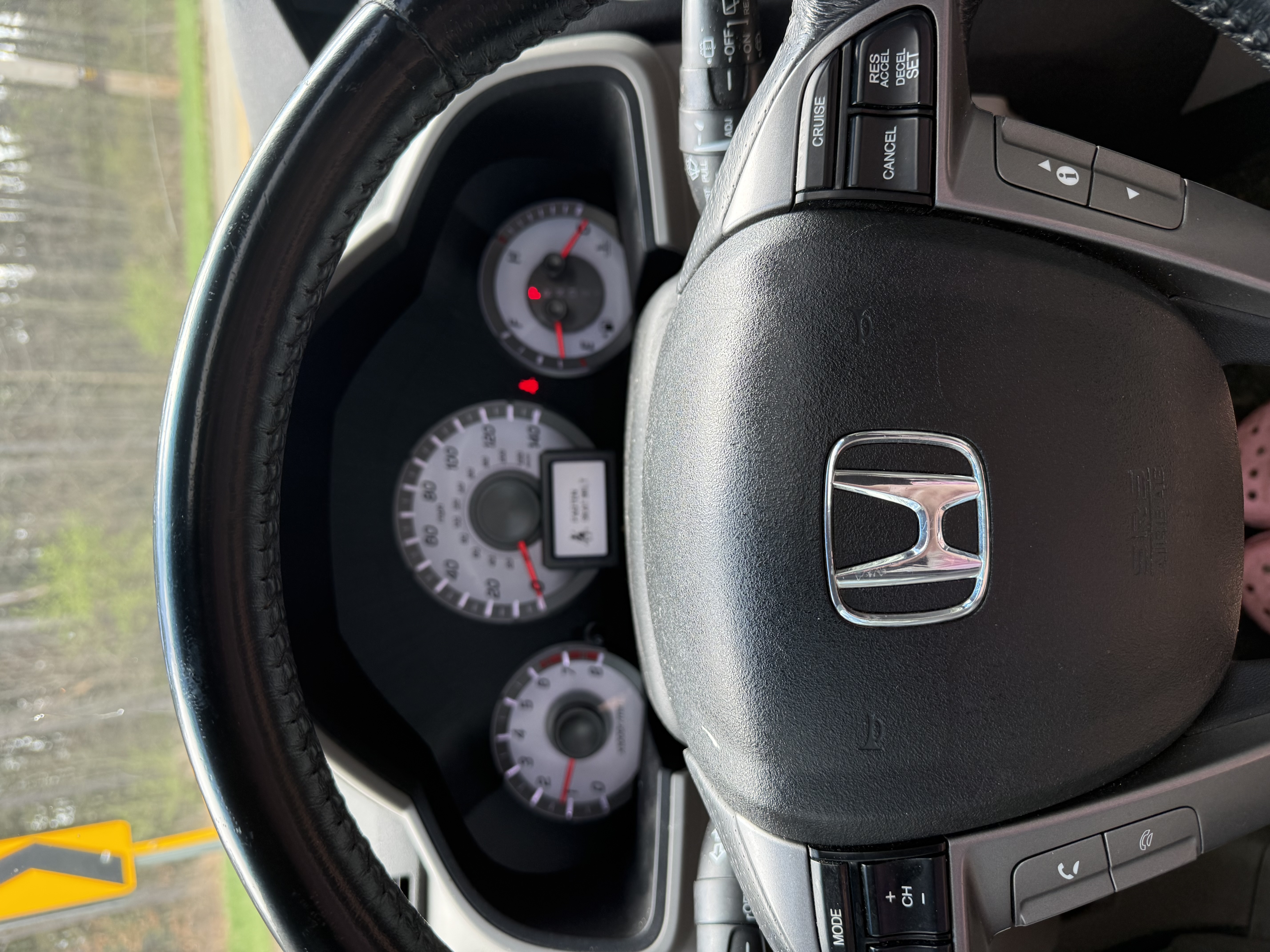 Used 2012 Honda Pilot Touring image 2