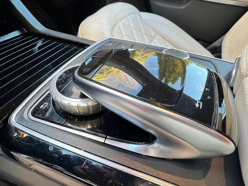 Used 2017 Mercedes-Benz GLS 550 4MATIC image 21