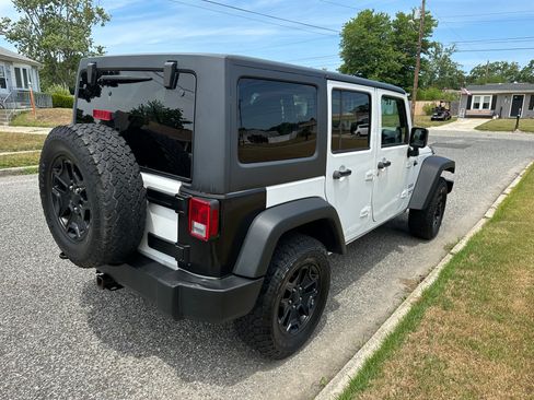 Used 2014 Jeep Wrangler Unlimited Sport w/ Quick Order Package 23S AWD/4WD image 8
