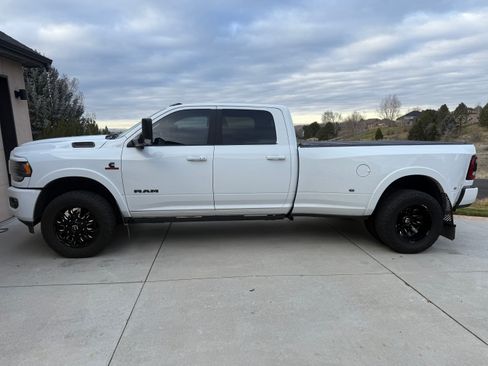 Used 2021 RAM 3500 Limited image 14