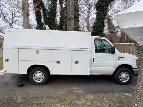 Used 2012 Ford E-350 and Econoline 350 Super Duty w/ PWR Locks & Windows Group image 5