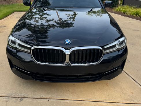 Used 2023 BMW 530e xDrive w/ Premium Package AWD/4WD image 5