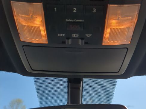 Used 2012 Lexus CT 200h Premium w/ F Sport Special Edition image 19