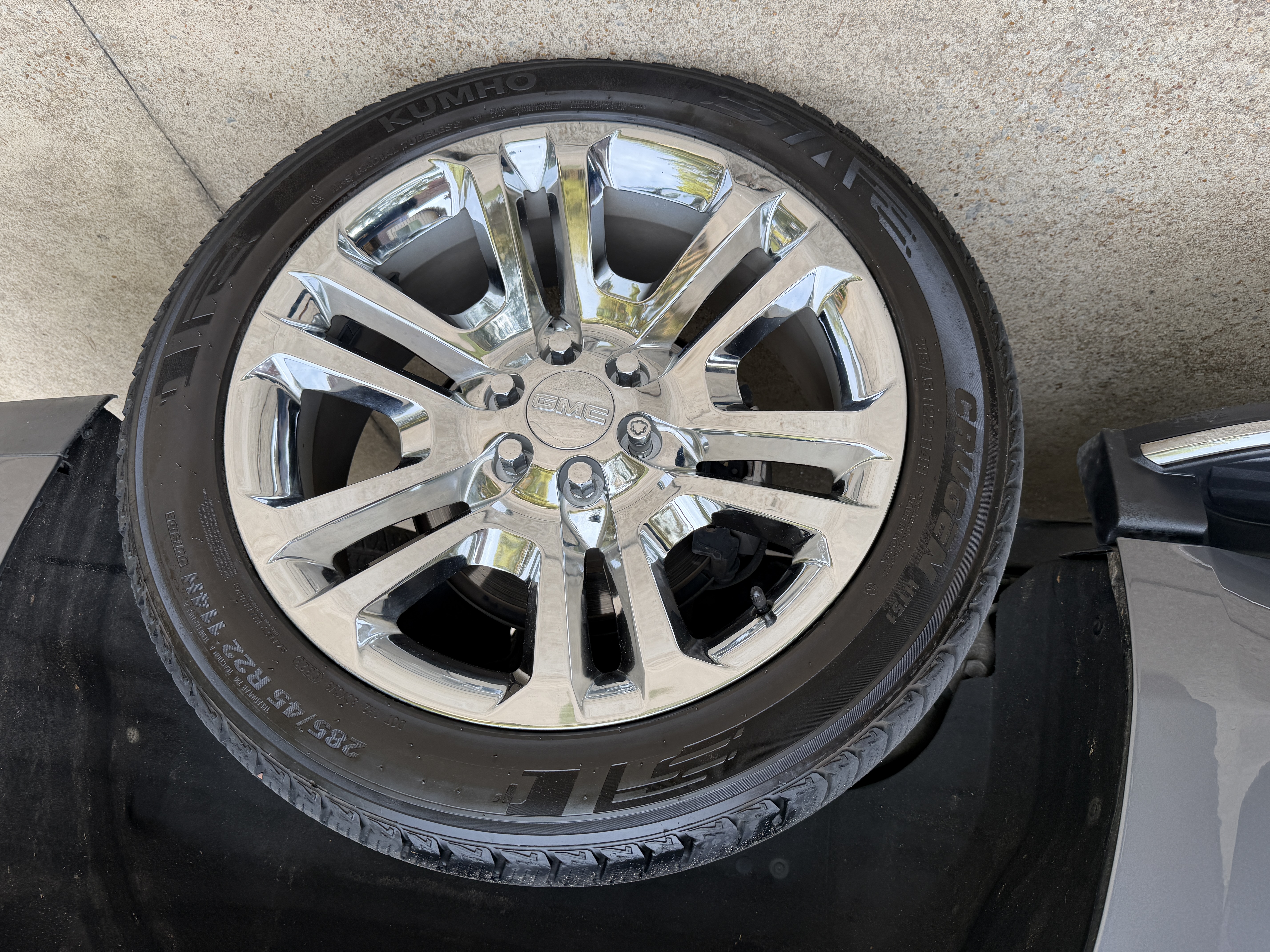 Used 2020 GMC Yukon SLT w/ Premium Edition RWD image 8