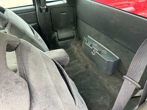 Used 1996 Chevrolet S10 Pickup LS image 10