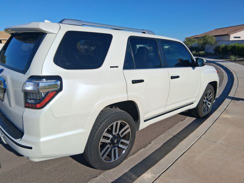 Used 2017 Toyota 4Runner Limited AWD/4WD image 6