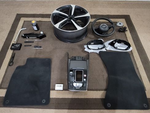 Used 2016 Audi RS 7 Prestige w/ Carbon-Optic Package image 31