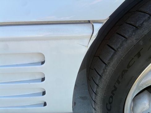 Used 1993 Chevrolet Corvette Coupe image 10