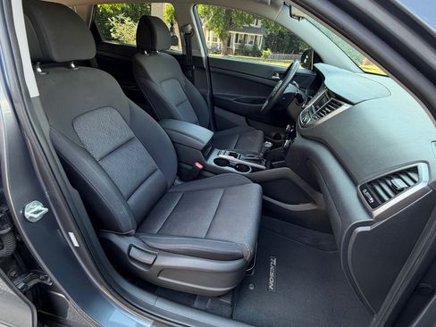 Used 2017 Hyundai Tucson Sport FWD image 10
