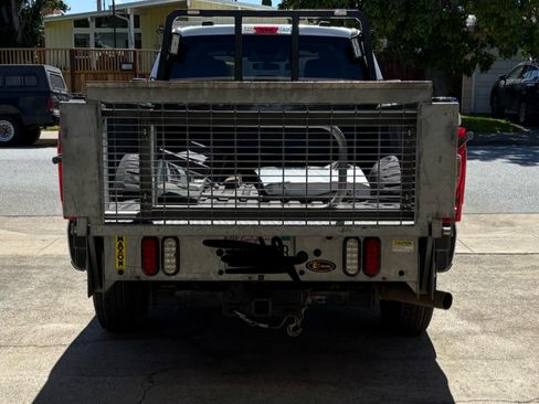 Used 2021 Ford F250 XL w/ Power Equipment Group RWD image 2