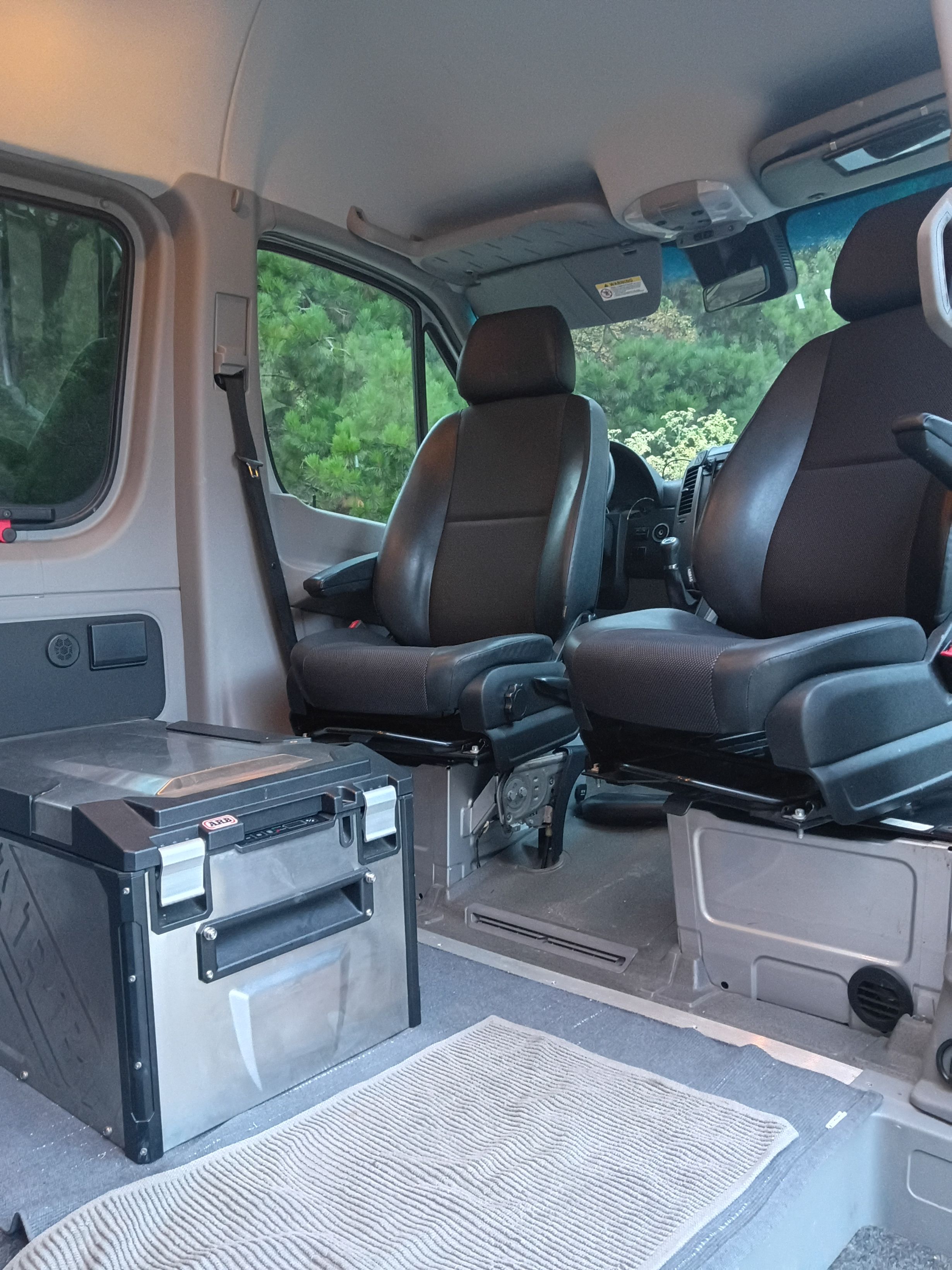 Used 2016 Mercedes-Benz Sprinter 2500 image 10