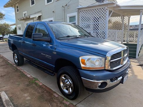 Used 2006 Dodge Ram 2500 Truck SLT w/ Quad Cab Big Horn Value Group image 6