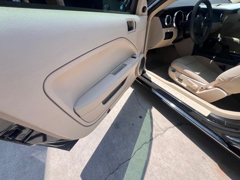 Used 2007 Ford Mustang GT image 8