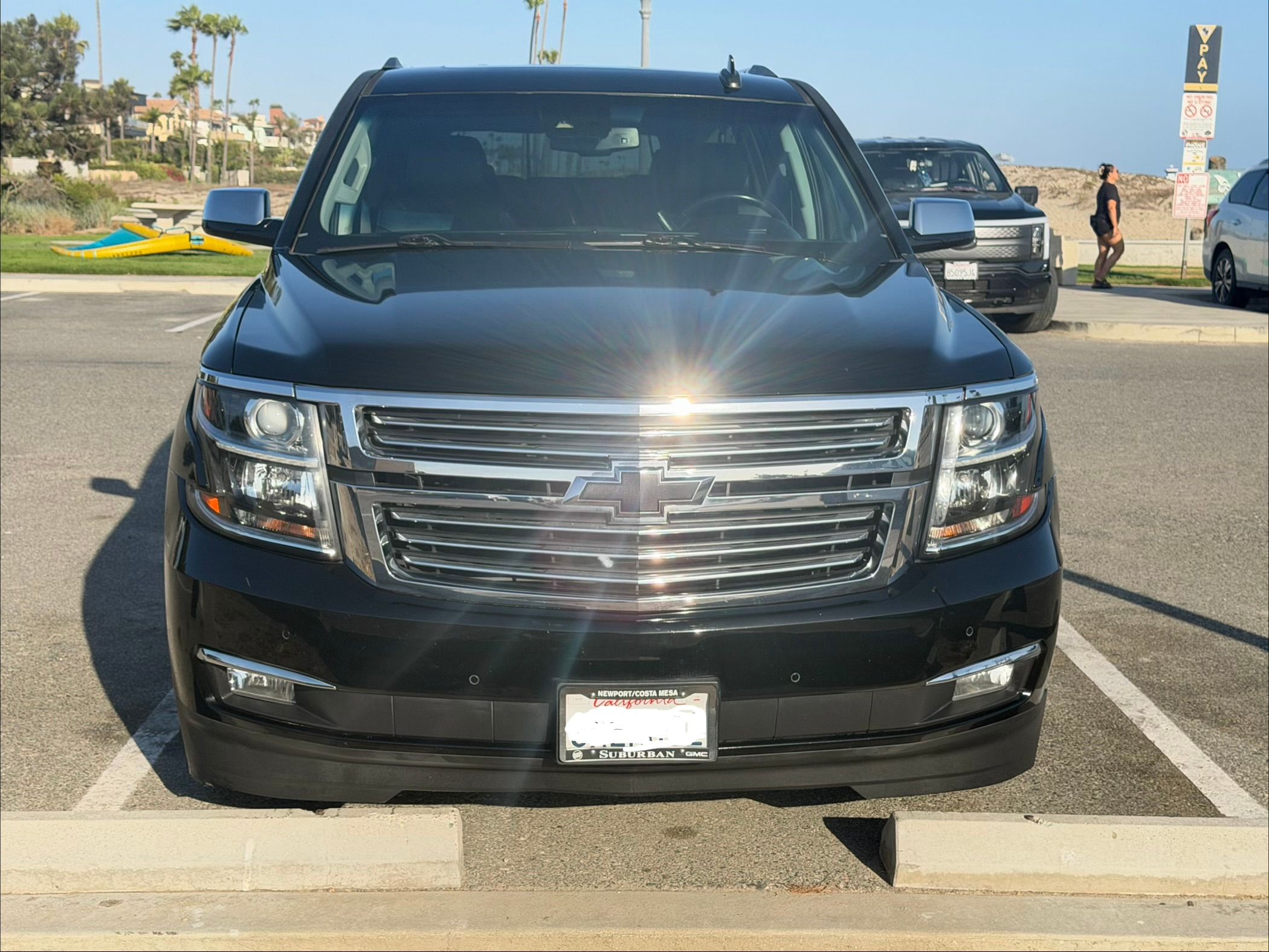 Used 2016 Chevrolet Suburban LTZ RWD image 29