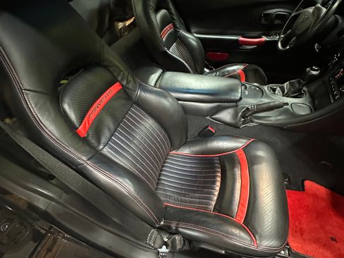 Used 2003 Chevrolet Corvette Coupe RWD image 11