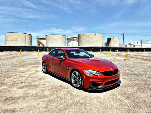 Used 2015 BMW M4 Convertible image 6
