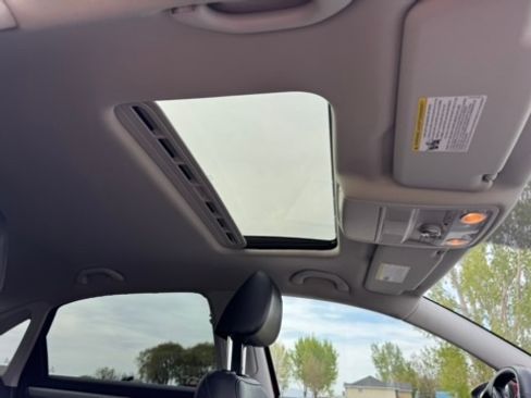 Used 2019 Volkswagen Passat 2.0T Wolfsburg w/ Wheels & Sunroof Package FWD image 11