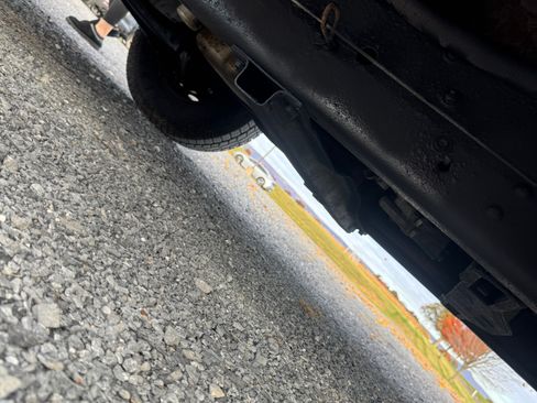 Used 2006 Chevrolet Silverado 3500 LT w/ Heavy-Duty Power Package image 13