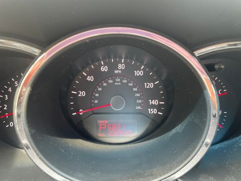 Used 2011 Kia Sorento 2WD image 8