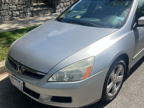 Used 2006 Honda Accord EX-L image 2