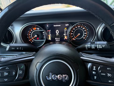 Used 2021 Jeep Wrangler Sport image 5