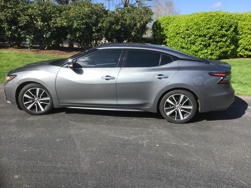 Used 2021 Nissan Maxima 3.5 SV w/ Floor Mat Group image 4