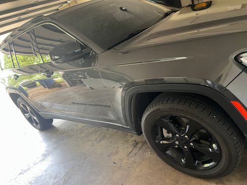 Used 2021 Jeep Grand Cherokee L Laredo AWD/4WD image 6