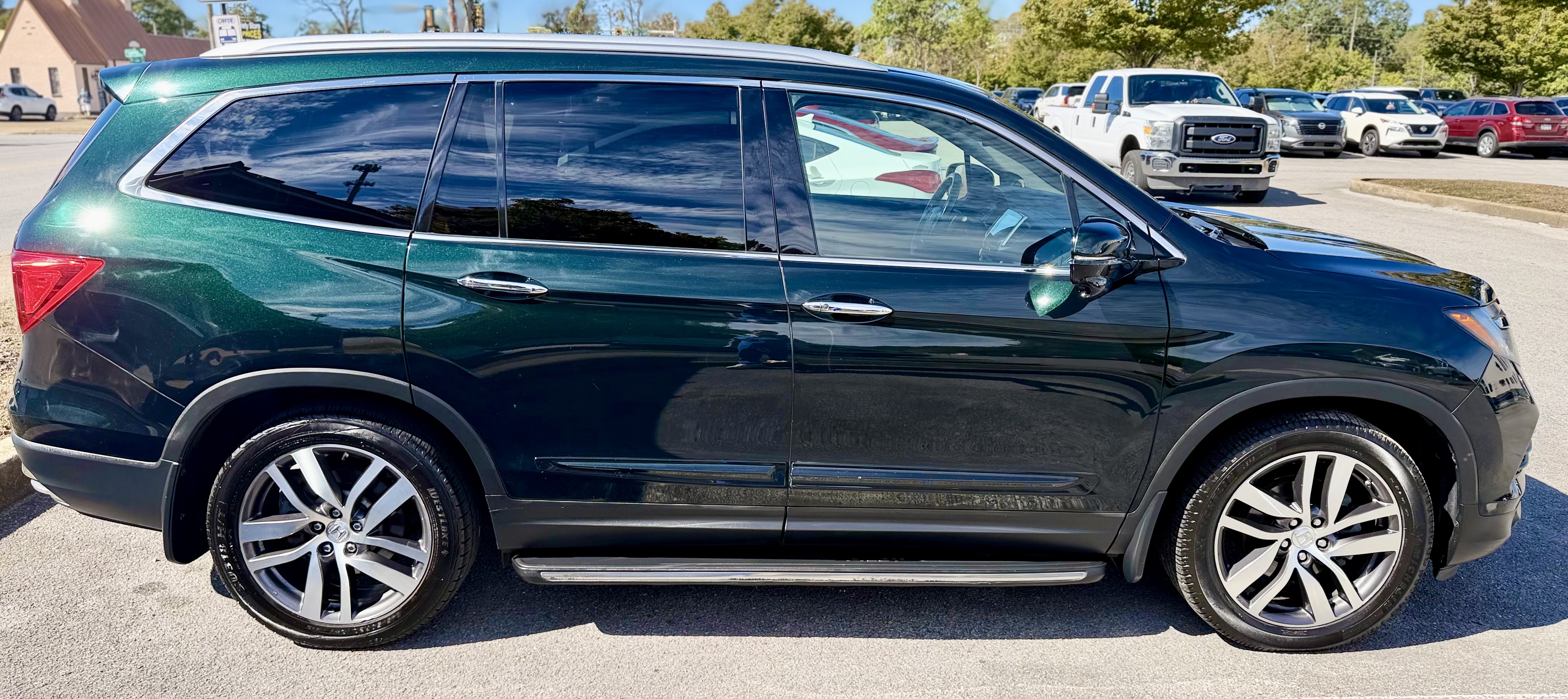 Used 2017 Honda Pilot Touring image 8