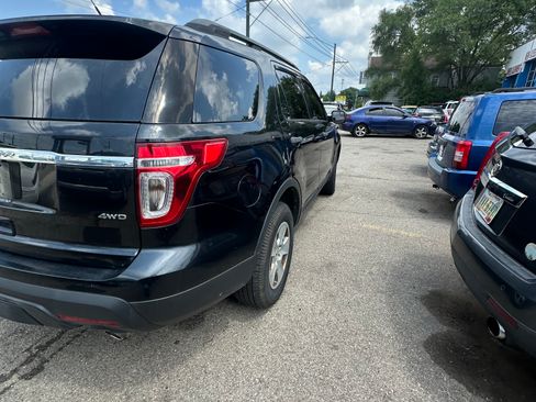 Used 2013 Ford Explorer 4WD w/ Class III Trailer Tow Pkg image 2