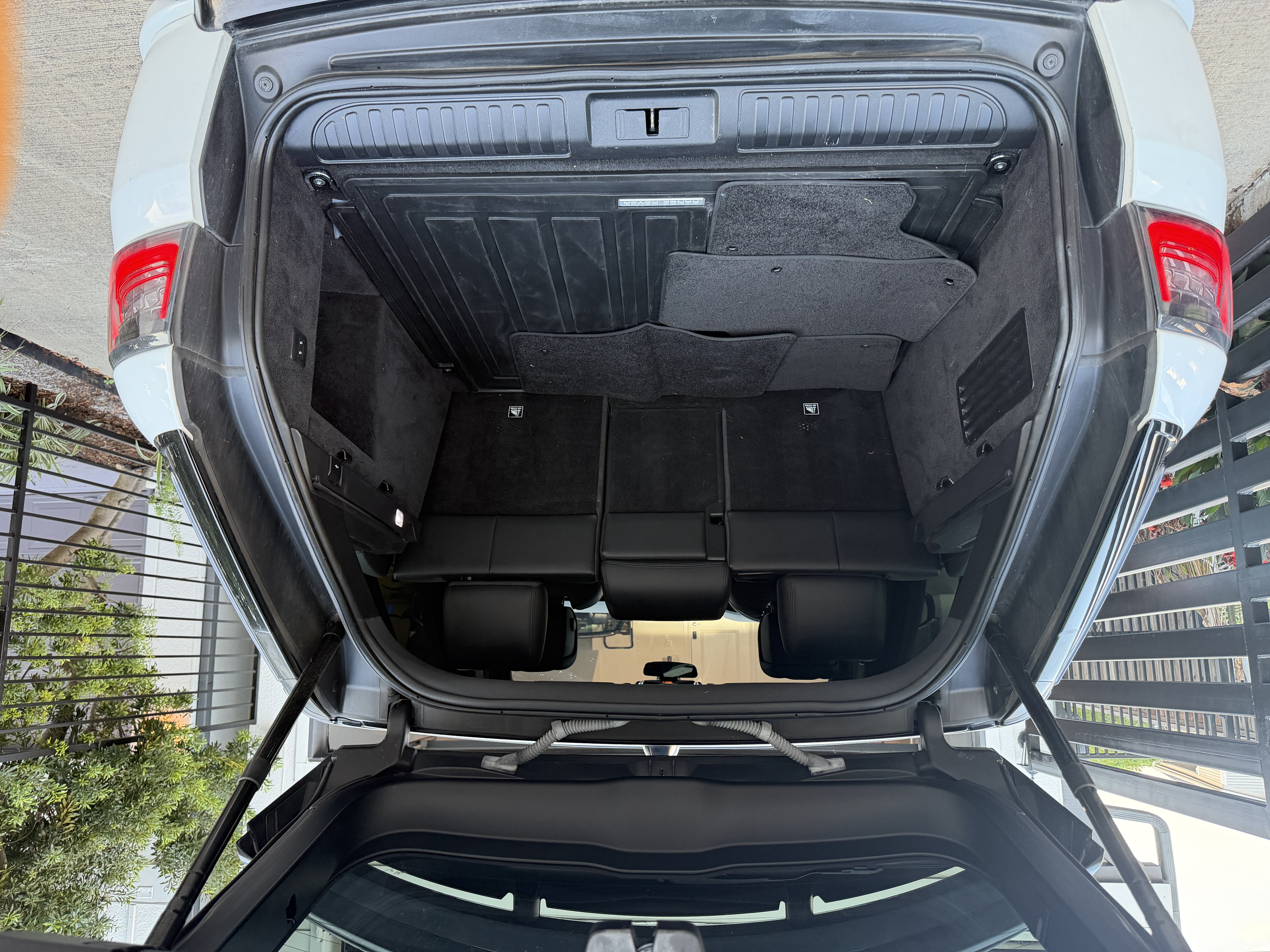 Used 2019 Land Rover Range Rover Sport HST AWD/4WD image 21