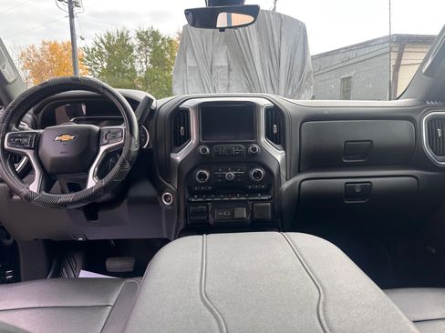 Used 2023 Chevrolet Silverado 2500 LTZ w/ LTZ Plus Package image 9