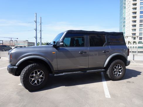Used 2022 Ford Bronco Badlands AWD/4WD image 2