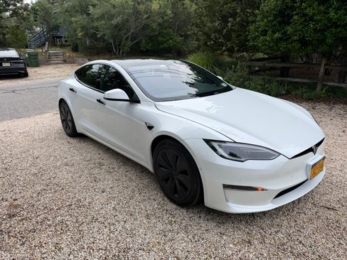 Used 2022 Tesla Model S Standard Range AWD/4WD image 2