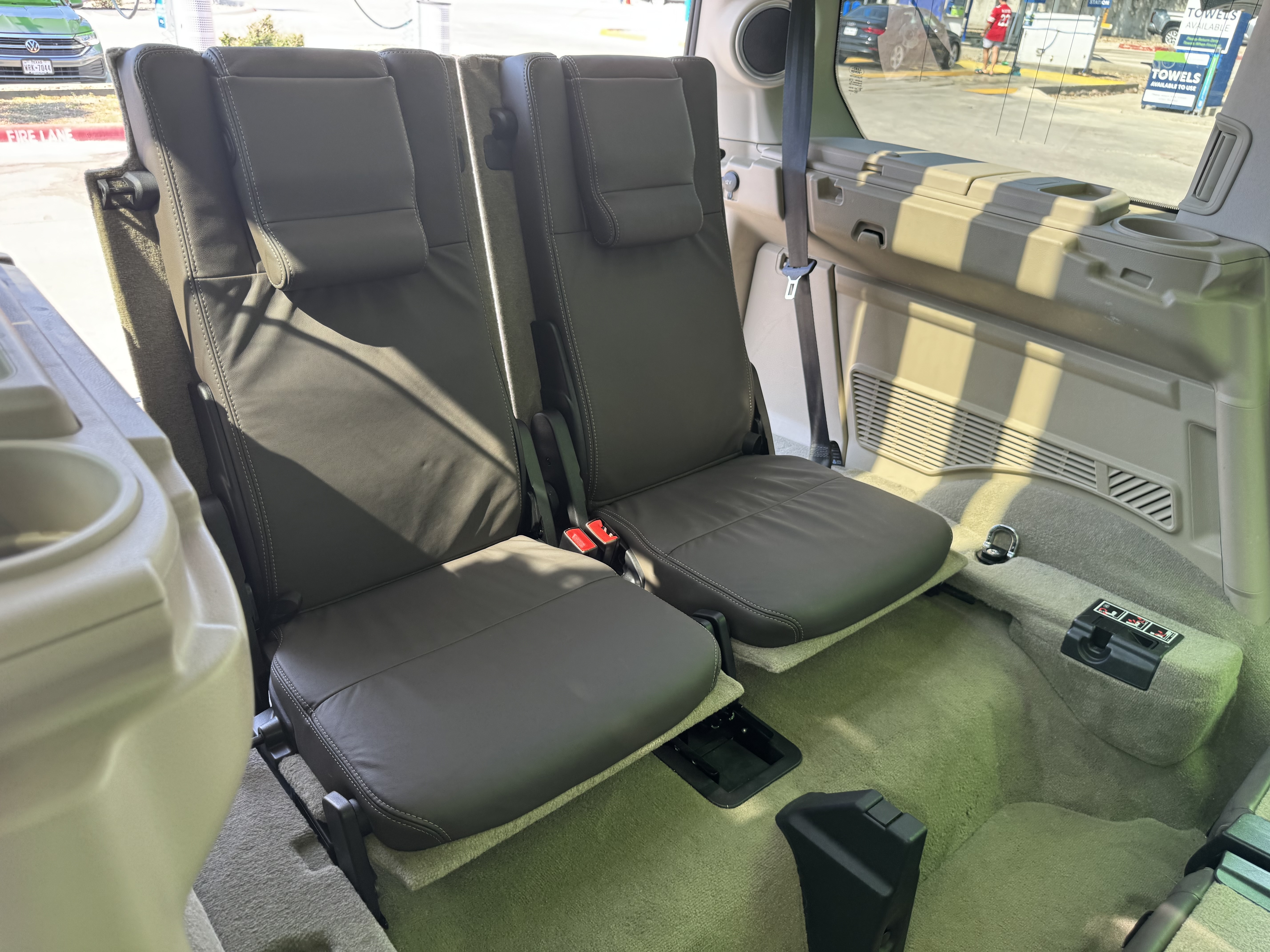 Used 2013 Land Rover LR4 HSE LUX AWD/4WD image 17