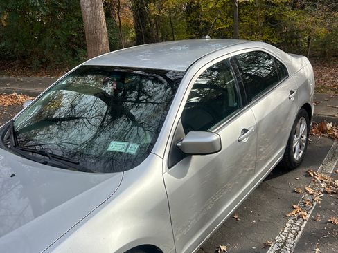 Used 2012 Ford Fusion SE image 6